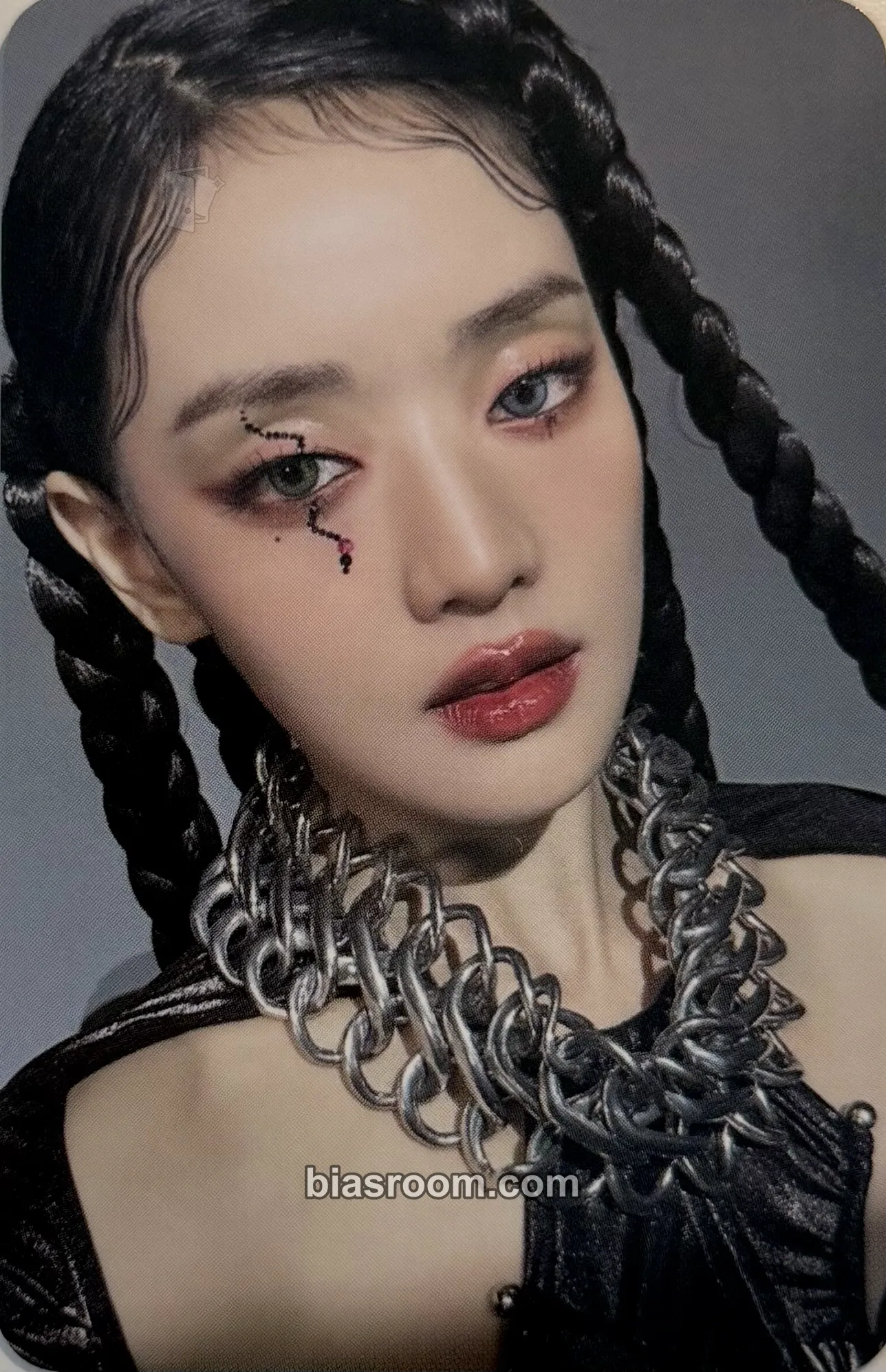 Minnie 2 Photocard - i-dle - i-dle K-pop photocard