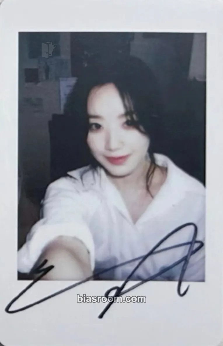 Shuhua 2 Photocard - i-dle - i-dle K-pop photocard