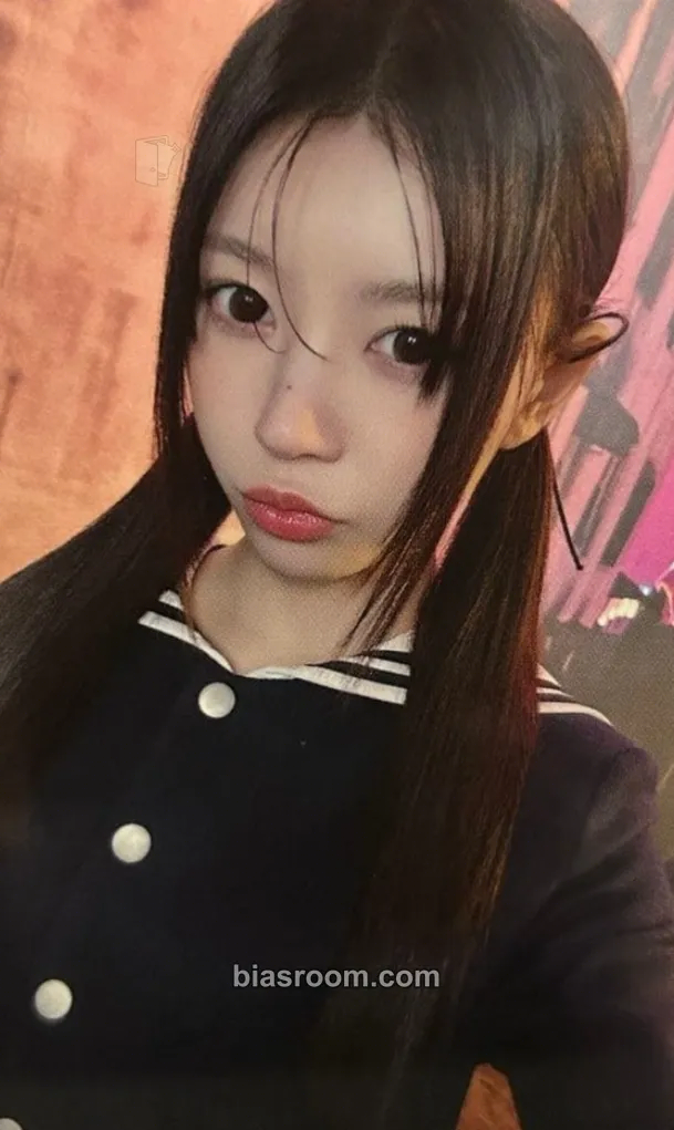 Moka bomb Photocard - ILLIT - ILLIT K-pop photocard