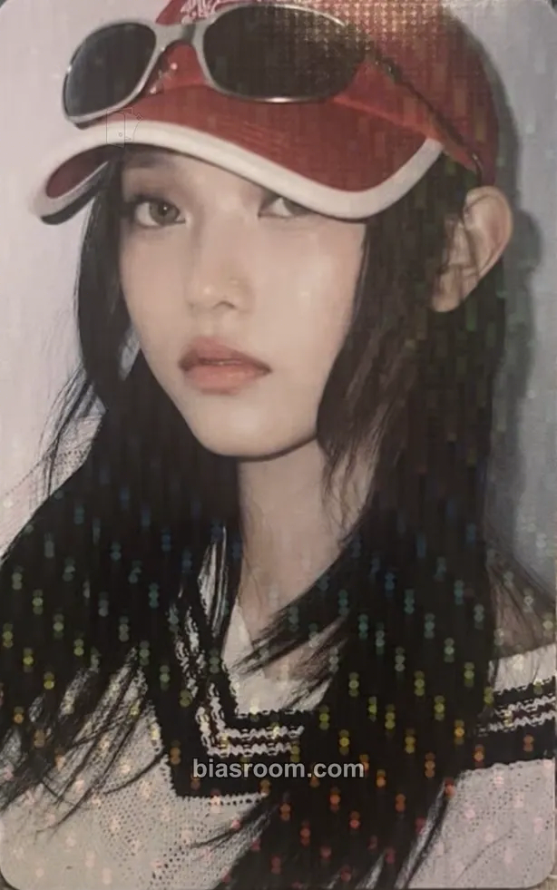 Haerin How Sweet Photocard - NewJeans - NewJeans K-pop photocard