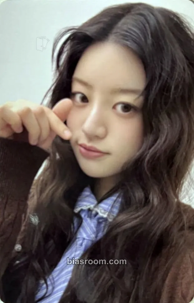 Minju bomb Photocard - ILLIT - ILLIT K-pop photocard