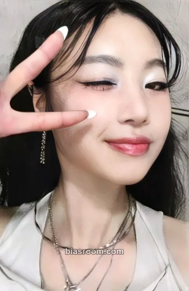 Soojin - Soojin - AGASSY Album everline round 1 video call