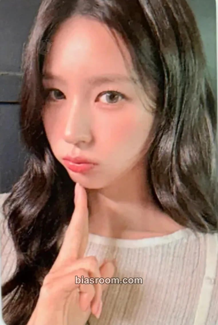 Miyeon MY, Lover Photocard - i-dle - i-dle K-pop photocard