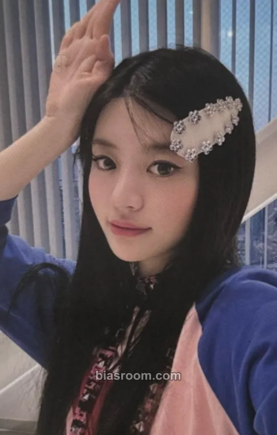 Minju bomb Photocard - ILLIT - ILLIT K-pop photocard