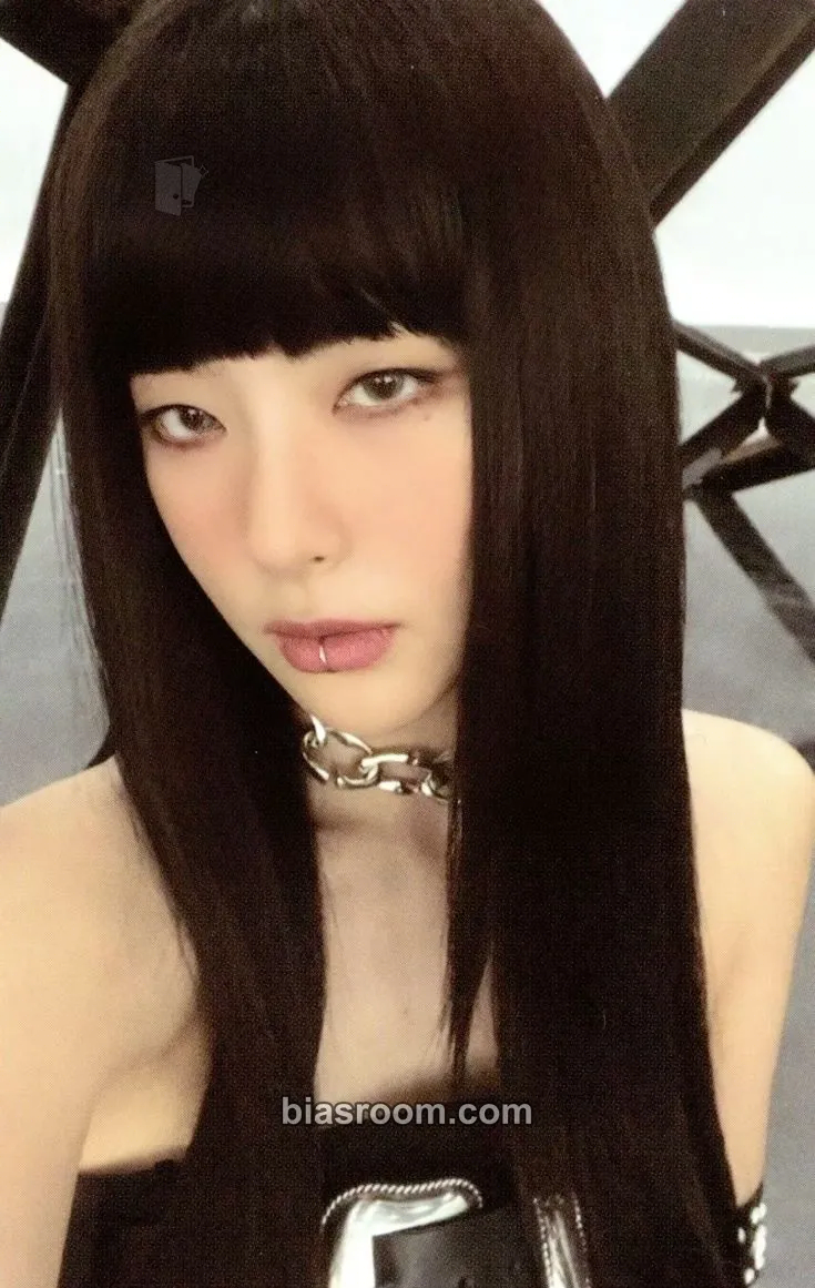 Seulgi 28 Reasons Photocard - Red Velvet - Red Velvet K-pop photocard