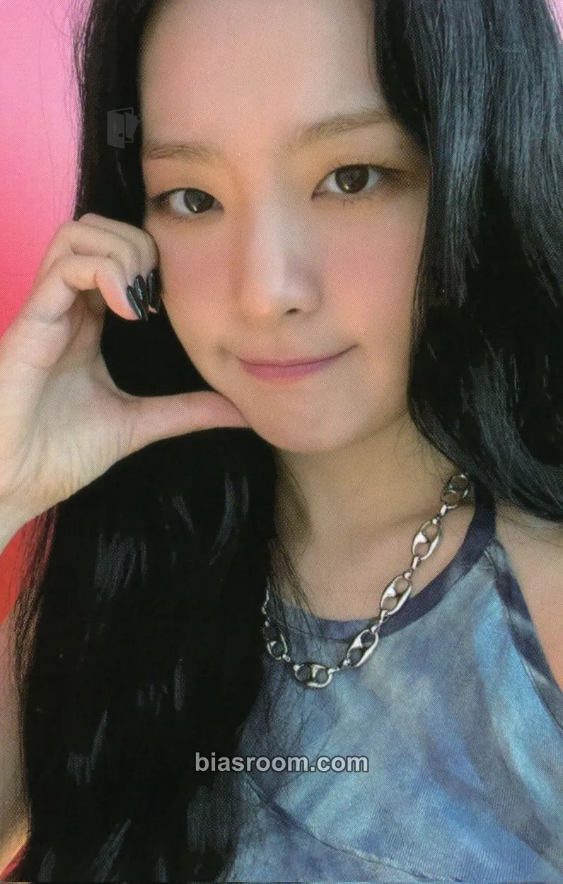 Seulgi 28 Reasons Photocard - Red Velvet - Red Velvet K-pop photocard