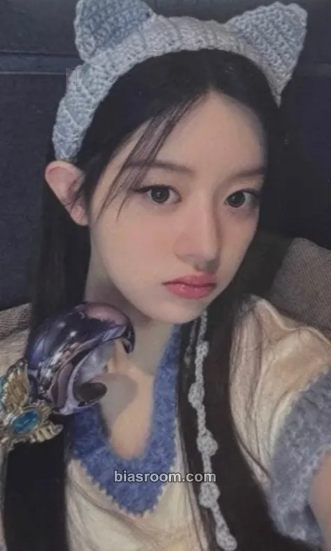 Minju bomb Photocard - ILLIT - ILLIT K-pop photocard