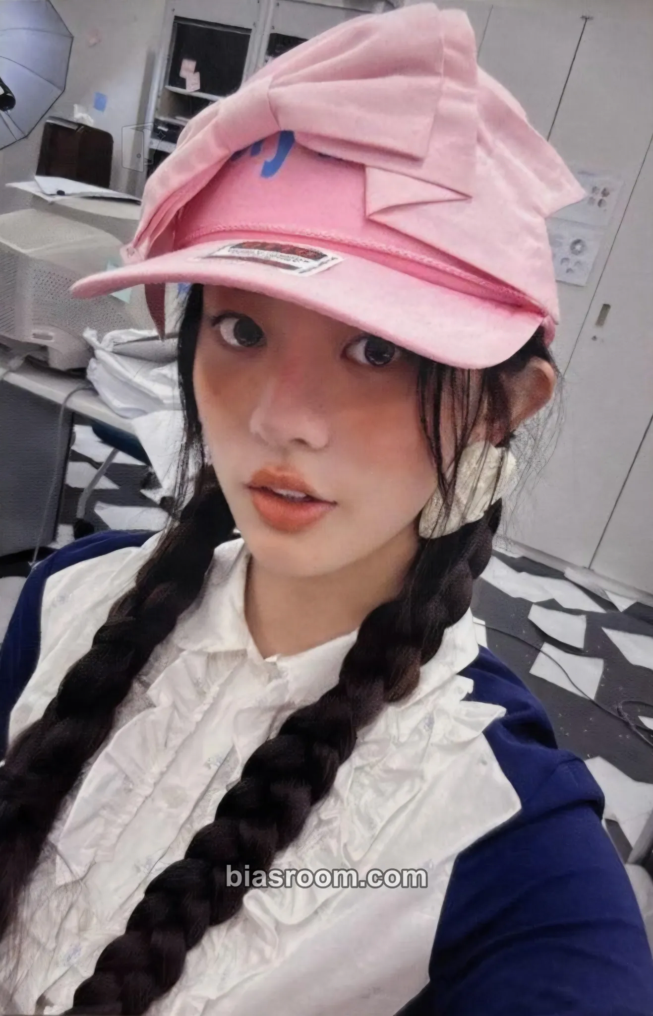 Minju NOT CUTE ANYMORE Photocard - ILLIT - ILLIT K-pop photocard