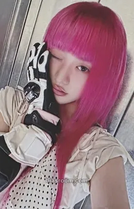 Minju NOT CUTE ANYMORE Photocard - ILLIT - ILLIT K-pop photocard