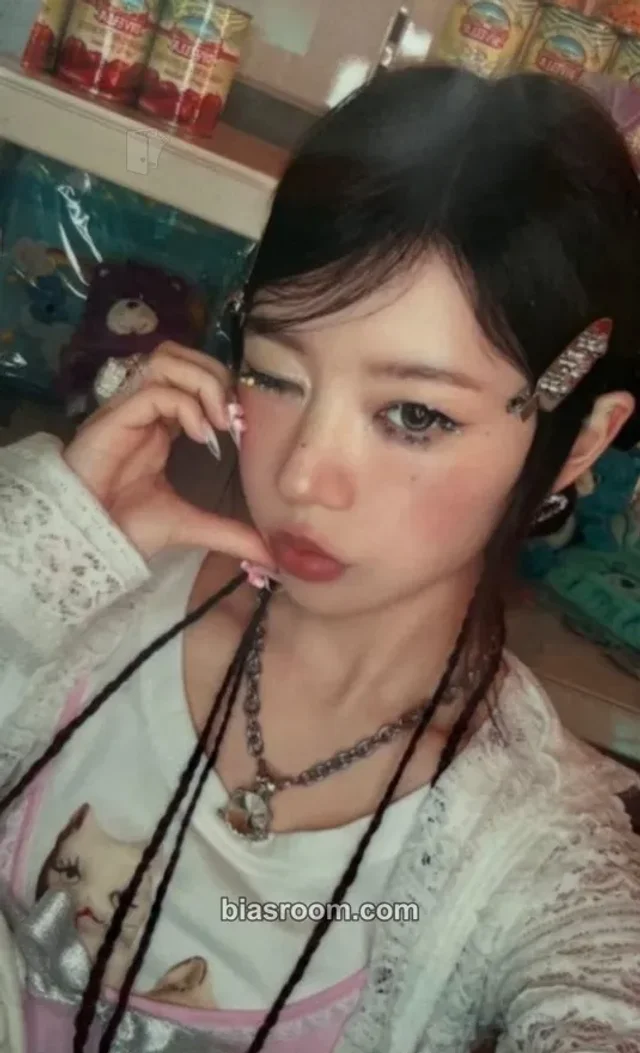 ILLIT - Moka - Toki Yo Tomare Album hmv lucky draw