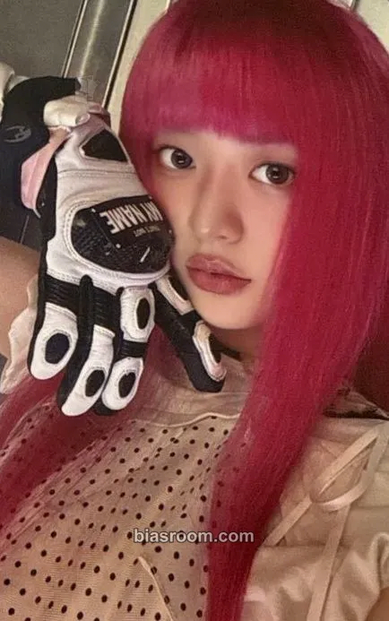 Minju NOT CUTE ANYMORE Photocard - ILLIT - ILLIT K-pop photocard