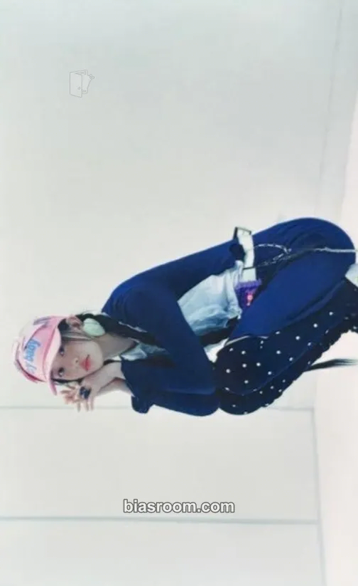 Minju NOT CUTE ANYMORE Photocard - ILLIT - ILLIT K-pop photocard