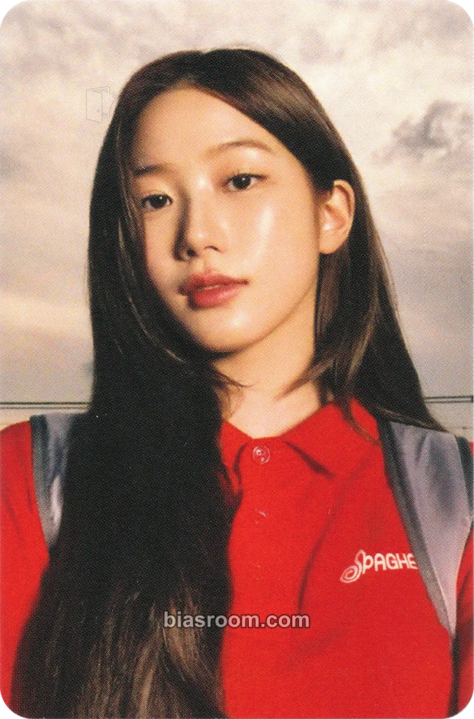 Kazuha SPAGHETTI Photocard - LE SSERAFIM - LE SSERAFIM K-pop photocard