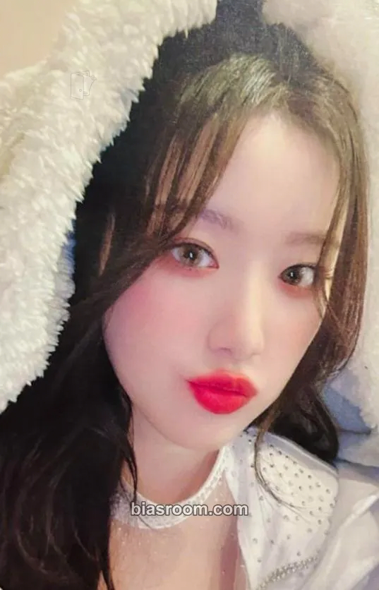 Shuhua 2 Photocard - i-dle - i-dle K-pop photocard