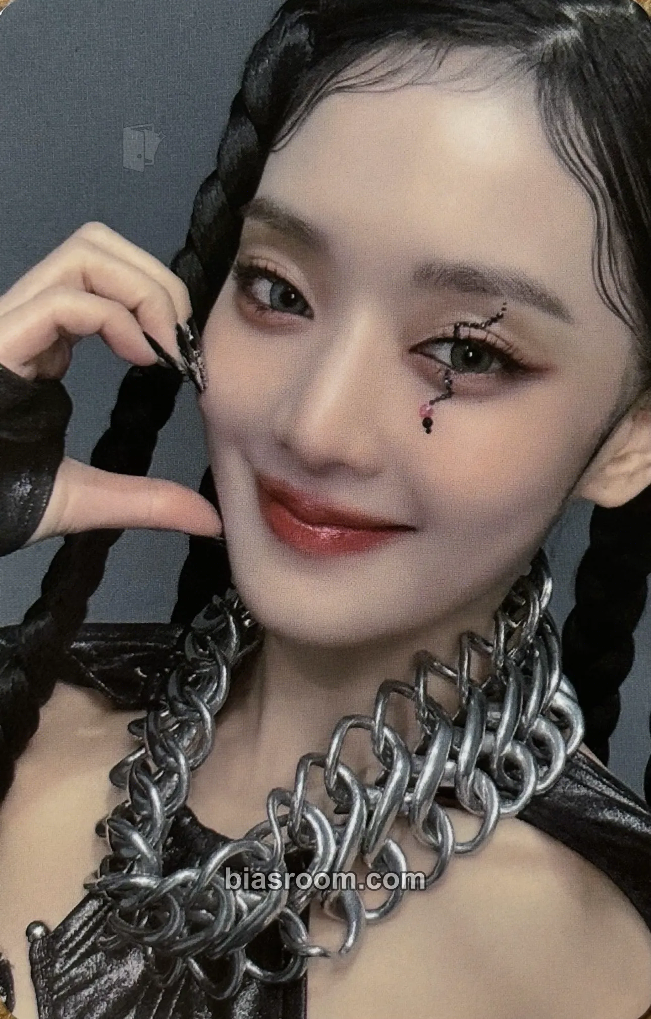 Minnie 2 Photocard - i-dle - i-dle K-pop photocard