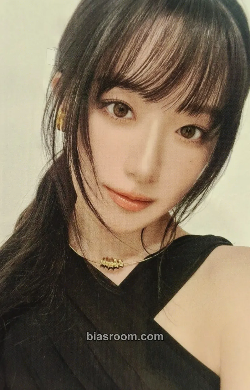 Shuhua 2 Photocard - i-dle - i-dle K-pop photocard
