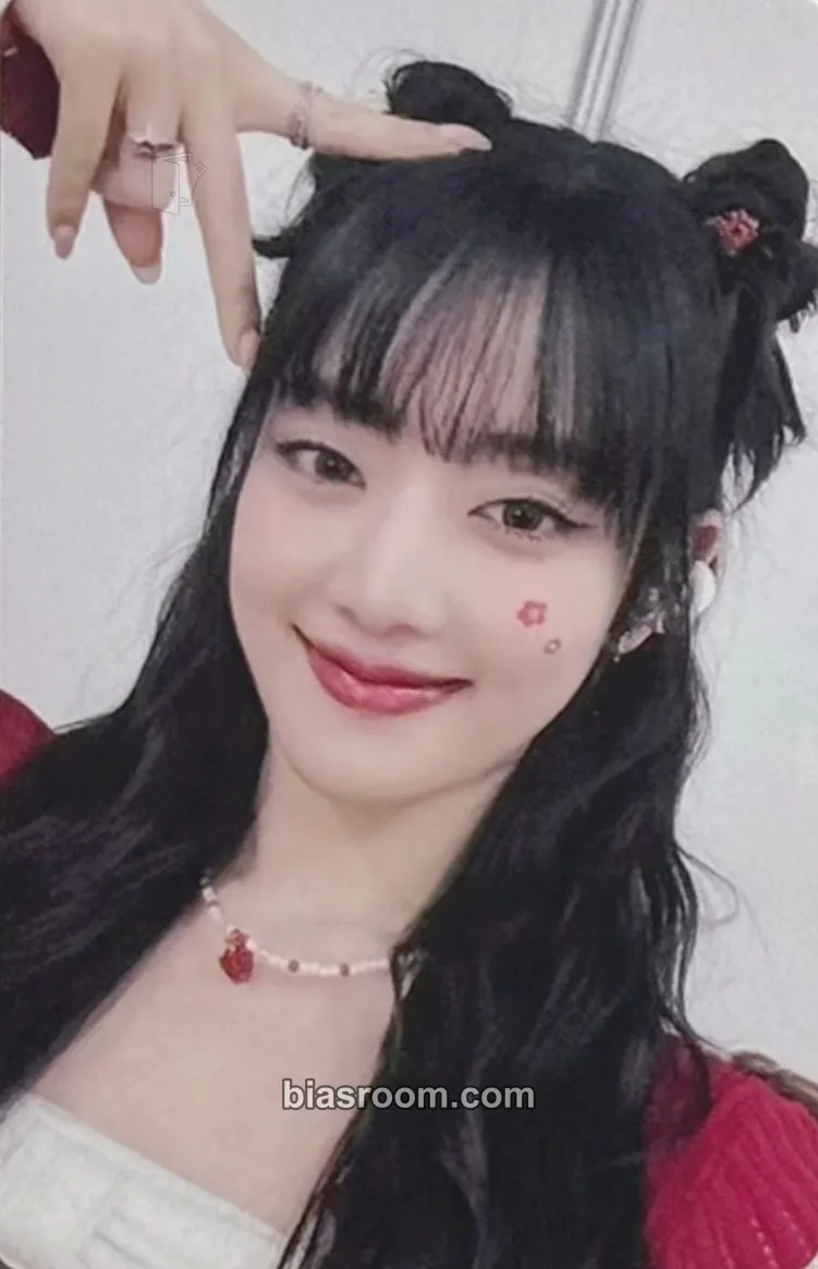 Minnie 2 Photocard - i-dle - i-dle K-pop photocard