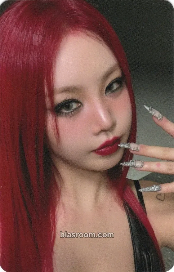 Soojin BADITUDE Photocard - Soojin K-pop photocard