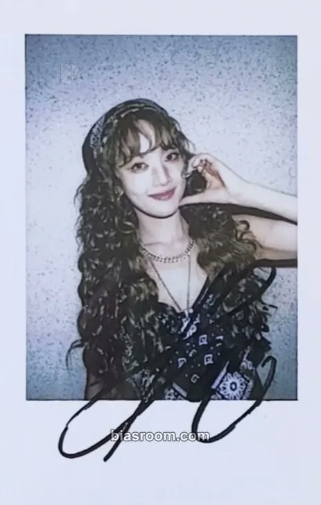Minnie 2 Photocard - i-dle - i-dle K-pop photocard