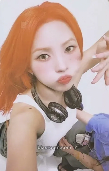 Soyeon 2 Photocard - i-dle - i-dle K-pop photocard