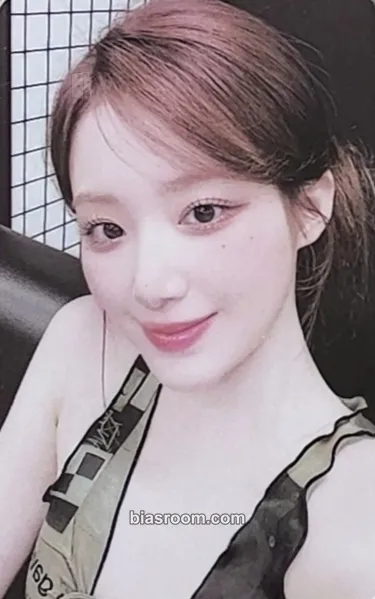 Shuhua 2 Photocard - i-dle - i-dle K-pop photocard