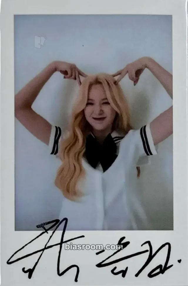 i-dle - Shuhua - Minidle MD Other minidle merch photocard polaroid