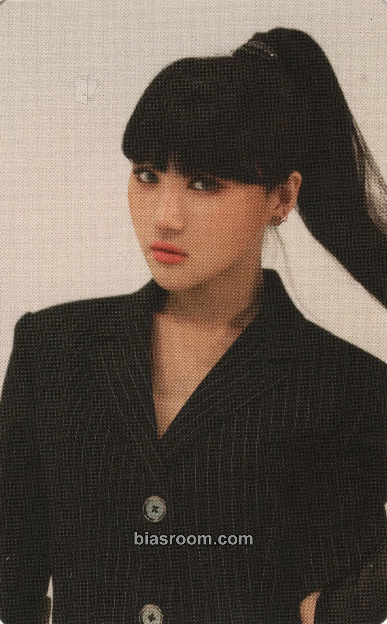 Siyeon Dystopia: The Tree of Language Photocard - Dreamcatcher - Dreamcatcher K-pop photocard
