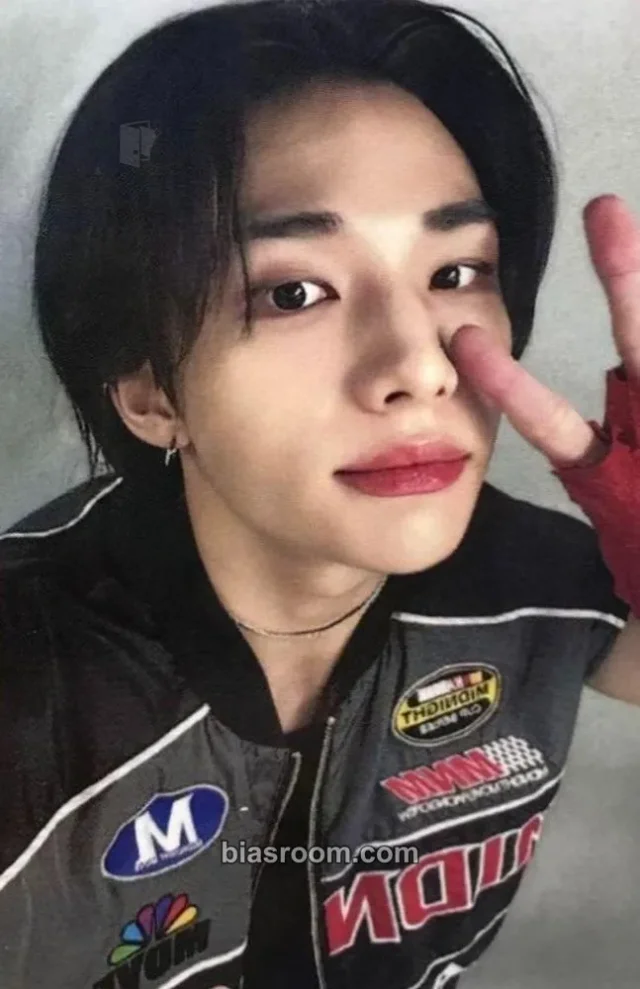 Stray Kids - Hyunjin - Rock-Star Album broadcast gift week 2