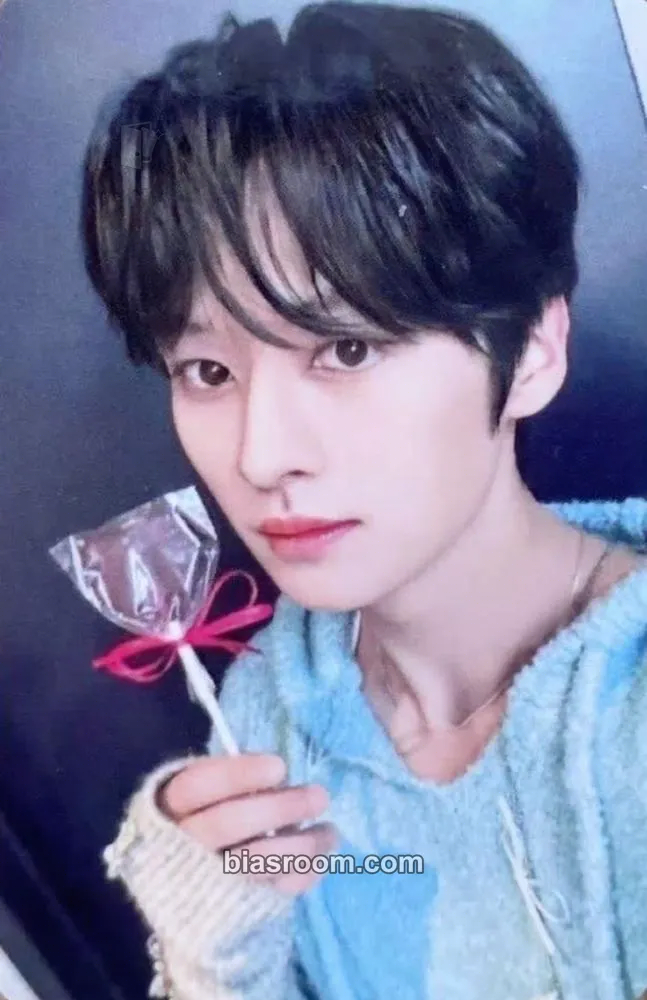 Lee Know Rock-Star Photocard - Stray Kids - Stray Kids K-pop photocard