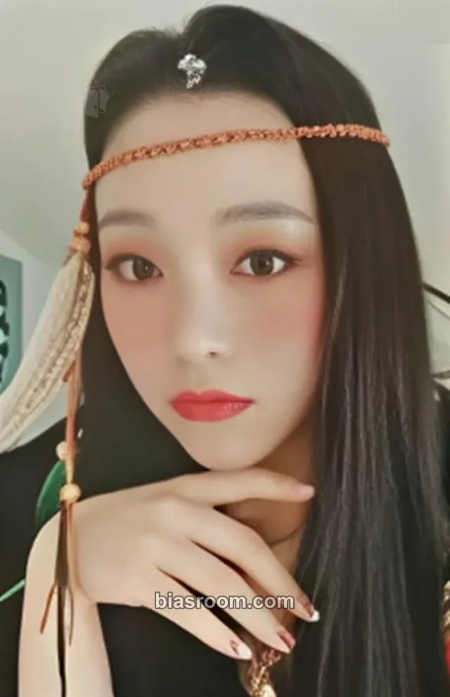 Dreamcatcher - Gahyun - Dystopia: The Tree of Language Album fansign round 1
