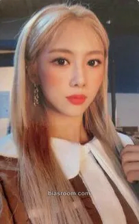 Yoohyeon Dystopia: The Tree of Language Photocard - Dreamcatcher - Dreamcatcher K-pop photocard