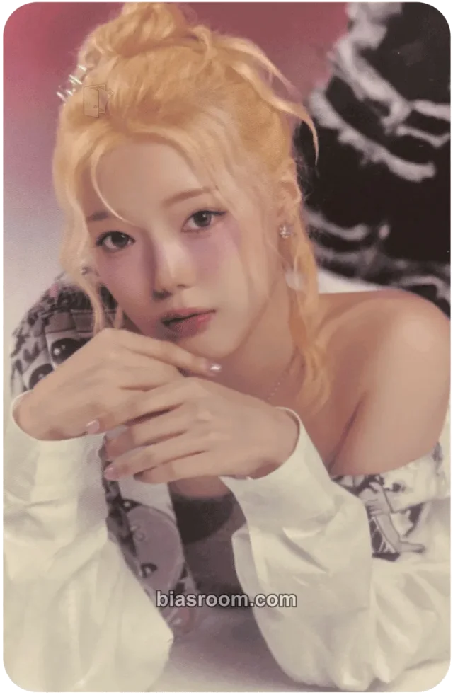 Kiiras - Doyeon - BANG BANG! Album pink version photocard set poca album