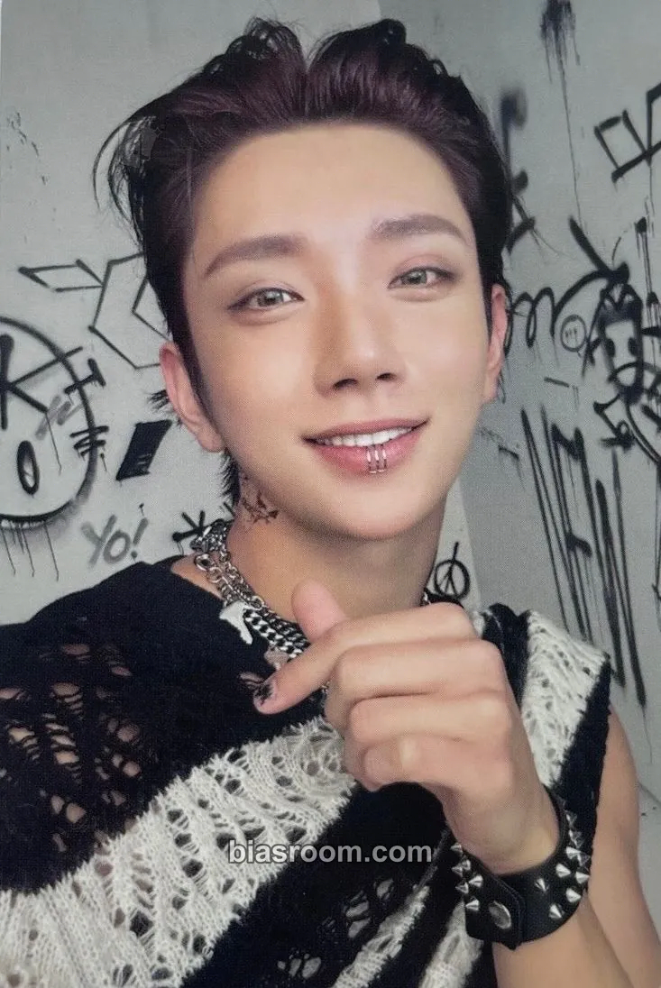 Joshua HAPPY BURSTDAY Photocard - SEVENTEEN - SEVENTEEN K-pop photocard