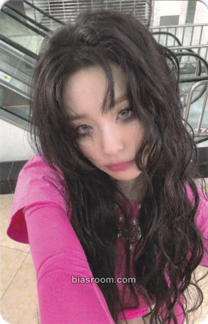 Seulgi Accidentally On Purpose Photocard - Red Velvet - Red Velvet K-pop photocard