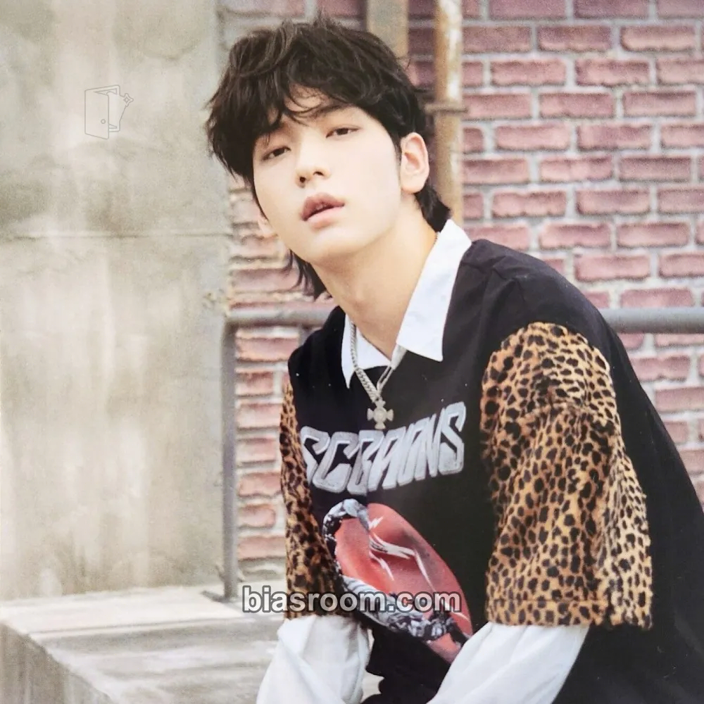 Soobin The Name Chapter: Freefall Photocard - TOMORROW X TOGETHER - TOMORROW X TOGETHER K-pop photocard
