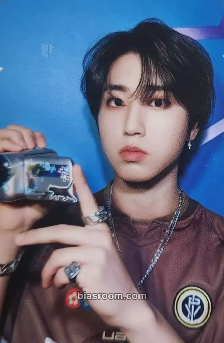 HAN 2025 Season's Greetings - The Street Kids Photocard - Stray Kids - Stray Kids K-pop photocard