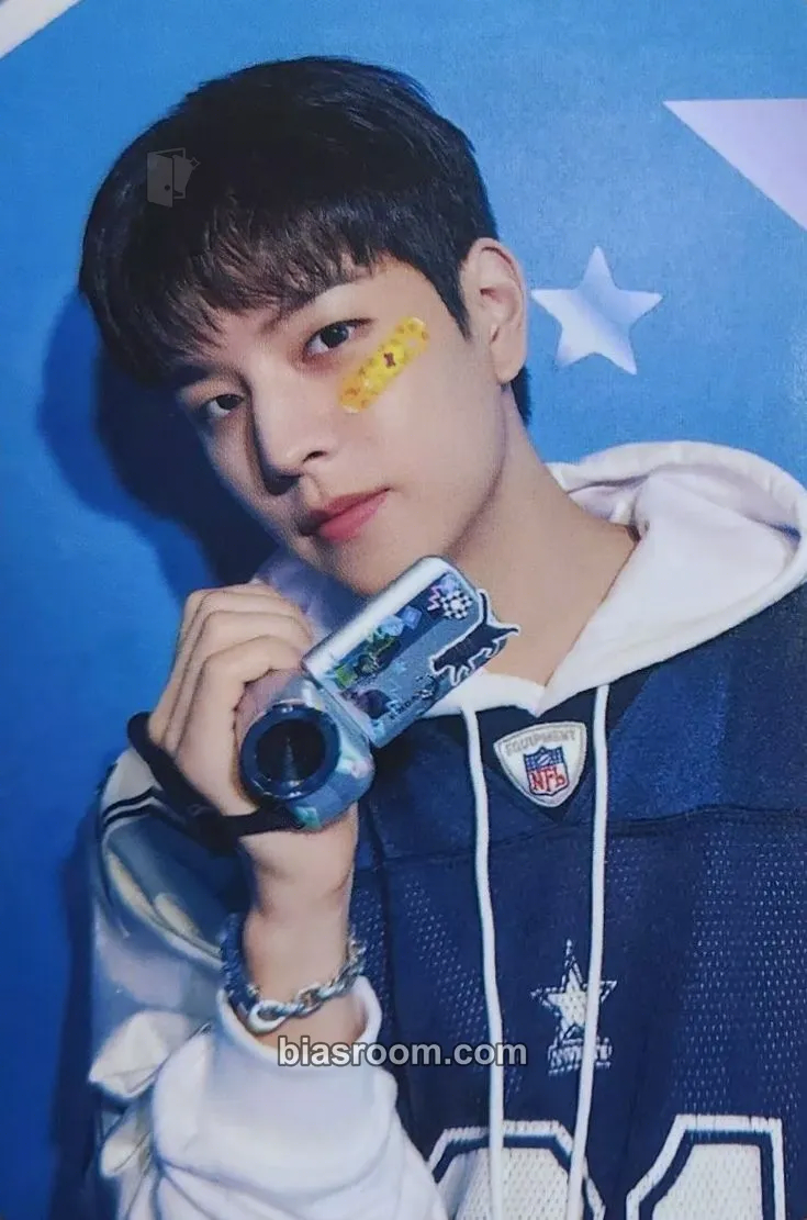 Seungmin 2025 Season's Greetings - The Street Kids Photocard - Stray Kids - Stray Kids K-pop photocard