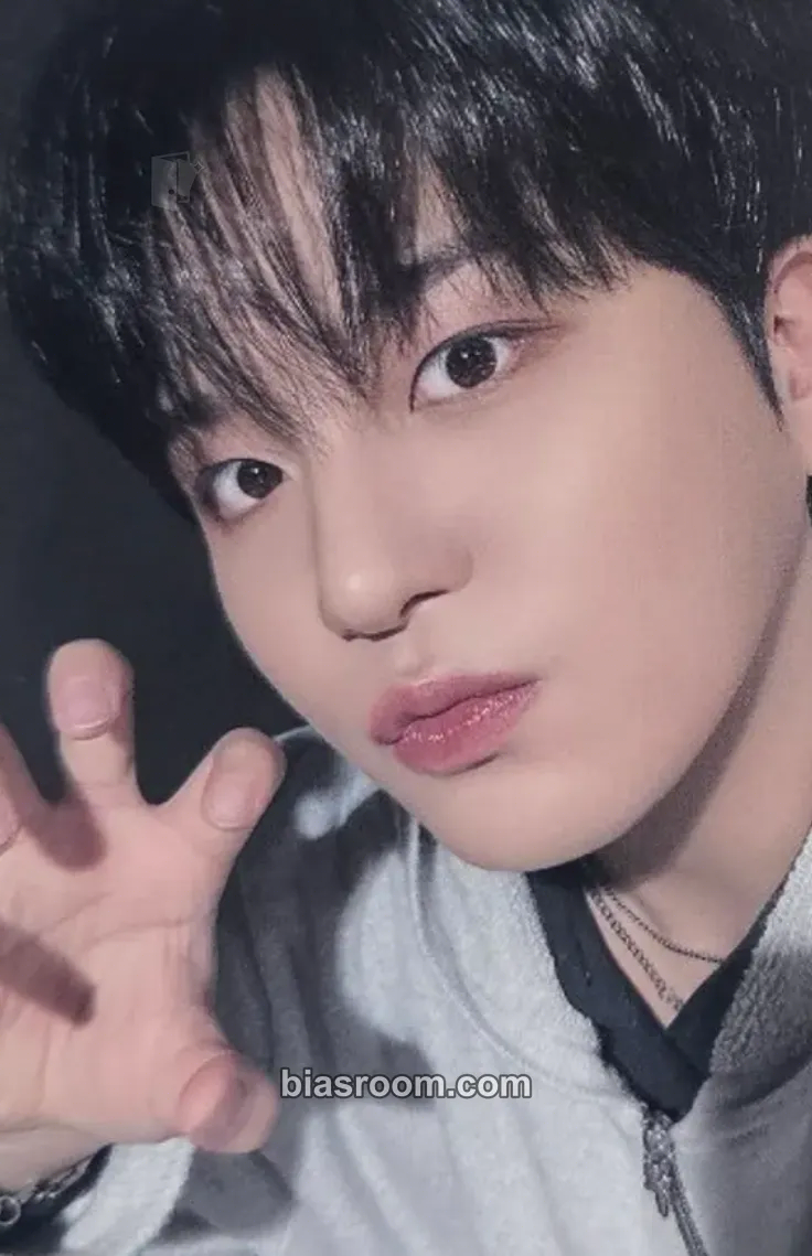 Jongho GOLDEN HOUR : Part.3 'In Your Fantasy Edition' Photocard - ATEEZ - ATEEZ K-pop photocard
