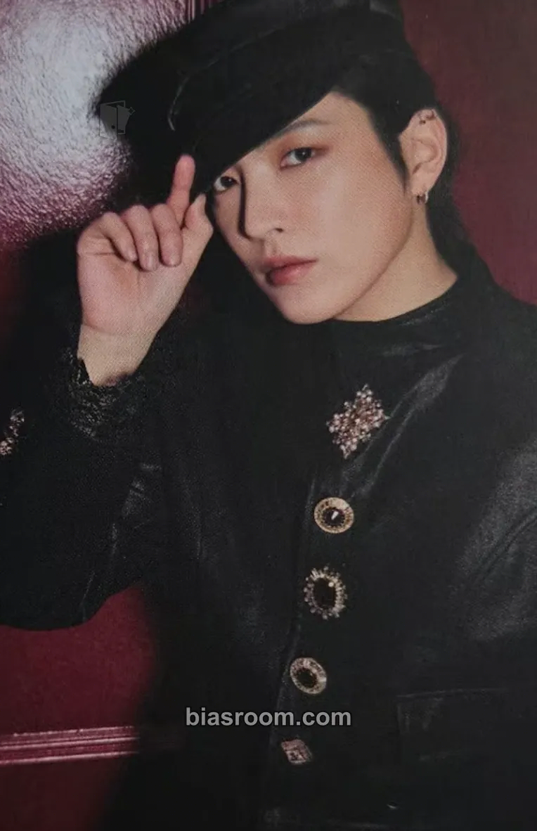 Hongjoong GOLDEN HOUR : Part.3 'In Your Fantasy Edition' Photocard - ATEEZ - ATEEZ K-pop photocard