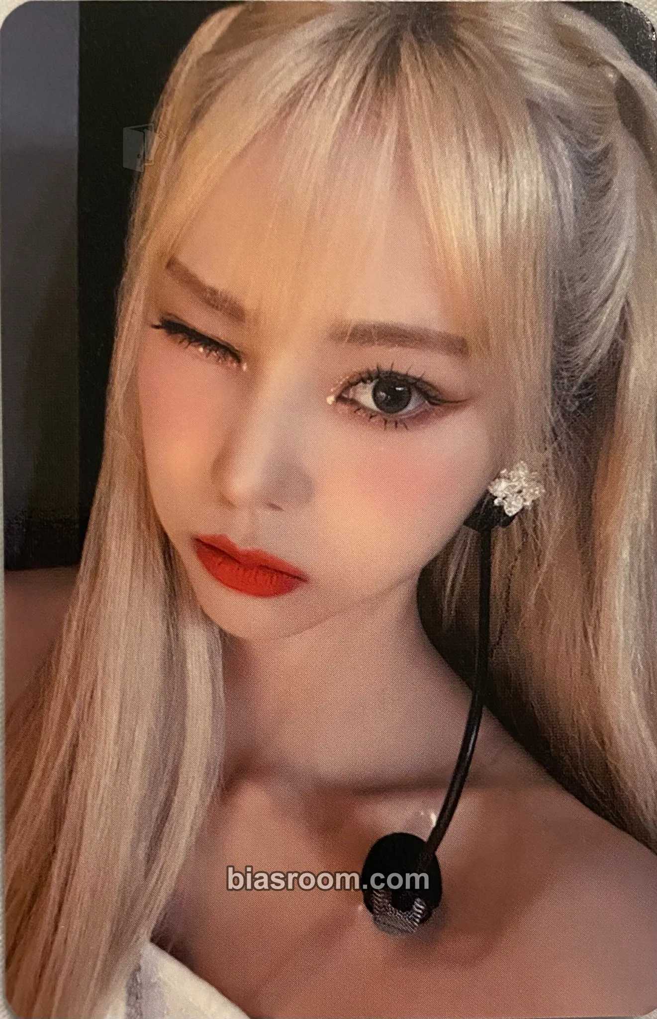 JinSoul LOONA 1st World Tour: LOONATHEWORLD Photocard - LOONA - LOONA K-pop photocard