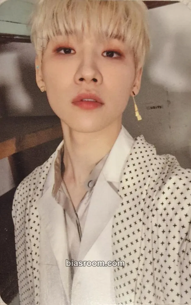 Woong B:COMPLETE Photocard - AB6IX - AB6IX K-pop photocard