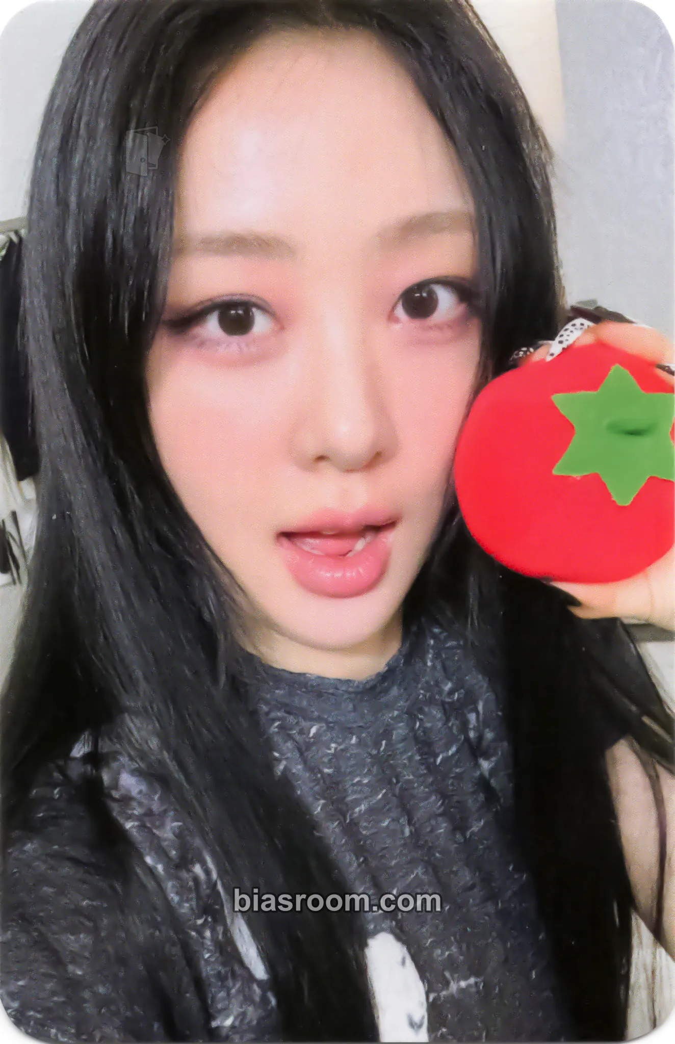 Yves Soft error Photocard - Yves - Yves K-pop photocard