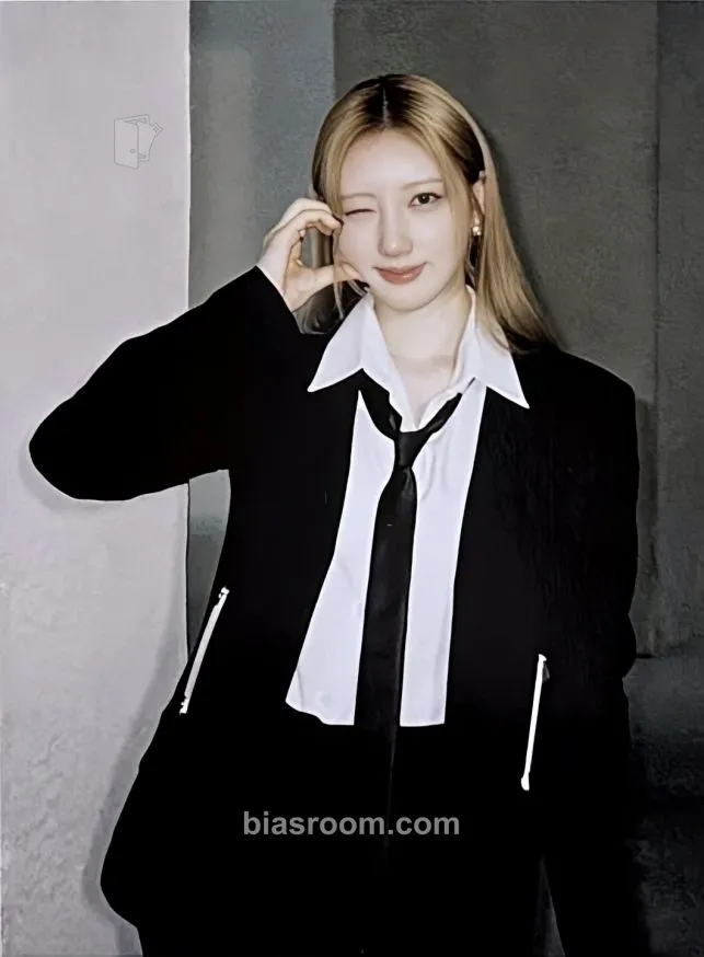 Rami ERA l BABYMONSTER 1st Anniversary Photobook Photocard - BABYMONSTER - BABYMONSTER K-pop photocard