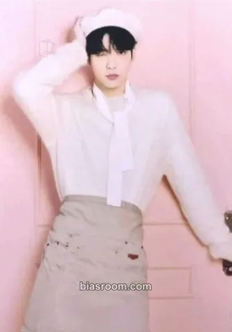 Soobin Birthday Merch Photocard - TOMORROW X TOGETHER - TOMORROW X TOGETHER K-pop photocard