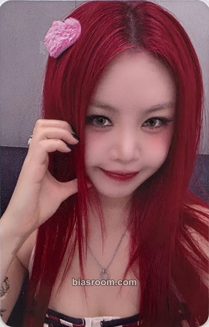 Soojin BADITUDE Photocard - Soojin K-pop photocard