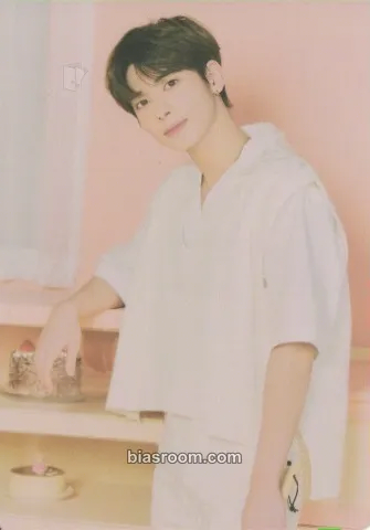 Taehyun Birthday Merch Photocard - TOMORROW X TOGETHER - TOMORROW X TOGETHER K-pop photocard