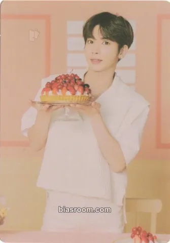 Taehyun Birthday Merch Photocard - TOMORROW X TOGETHER - TOMORROW X TOGETHER K-pop photocard