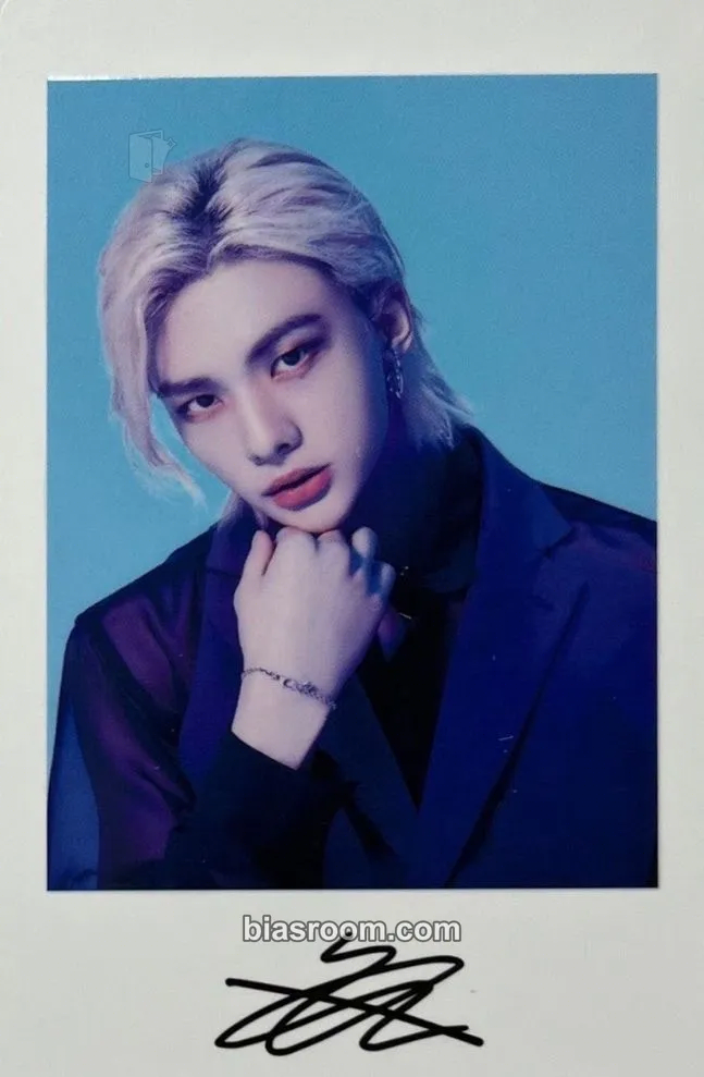 Hyunjin Maniac World Tour Photocard - Stray Kids - Stray Kids K-pop photocard