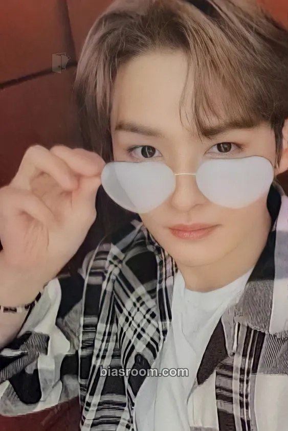 Lee Know NoEasy Photocard - Stray Kids - Stray Kids K-pop photocard