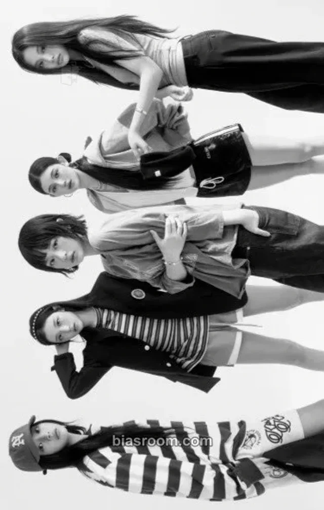NewJeans - How Sweet Album pob (pre-order benefit) tower records japan
